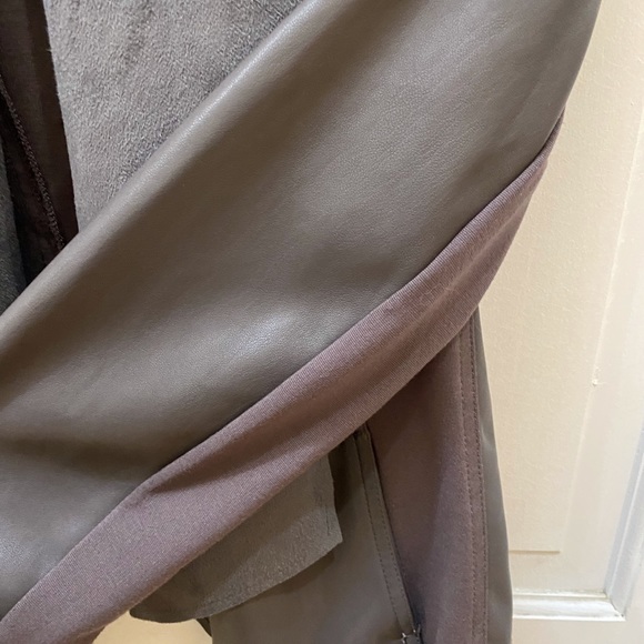 KUT from Kloth,  Gray faux leather drape front jacket - Picture 4 of 10
